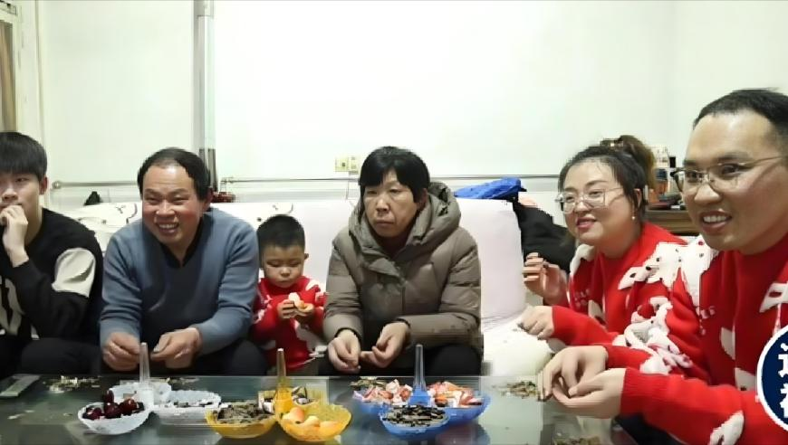 澳门最准四不像网凤凰网,章若楠回应外貌变化,完美答案解释落实_静态版V6.1